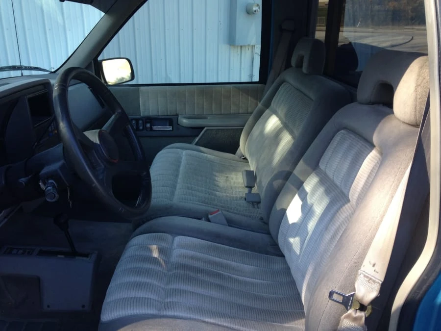 1994 GMC Sierra 1st Gen - Image 3 of 4