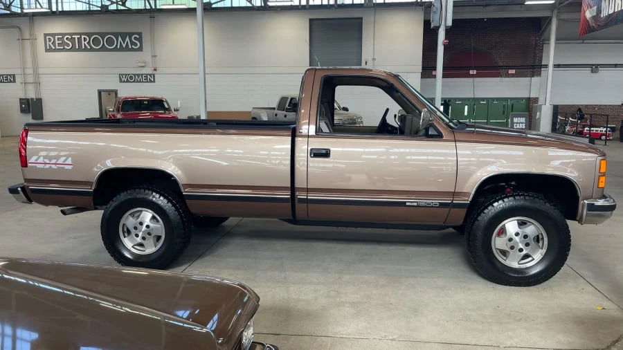 1994 GMC Sierra 1st Gen - Image 2 of 5