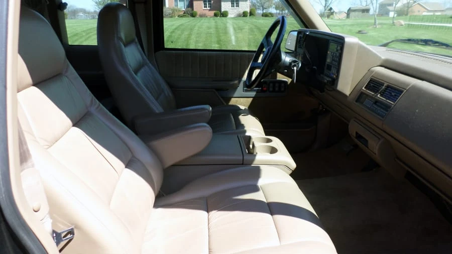 1994 GMC Sierra 1st Gen - Image 4 of 9