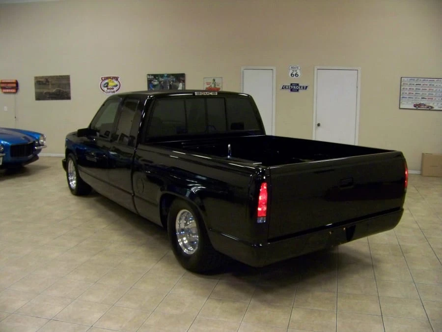 1994 GMC Sierra 1st Gen - Image 2 of 10