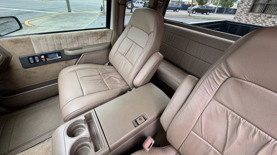1994 GMC Sierra 1st Gen - Image 11 of 13
