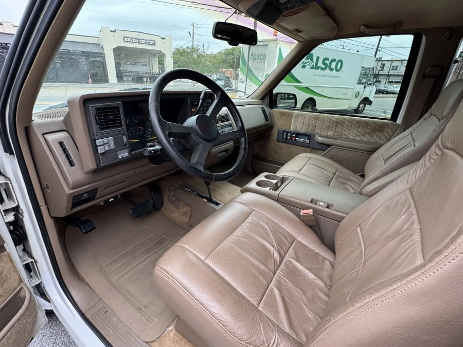 1994 GMC Sierra 1st Gen - Image 9 of 13