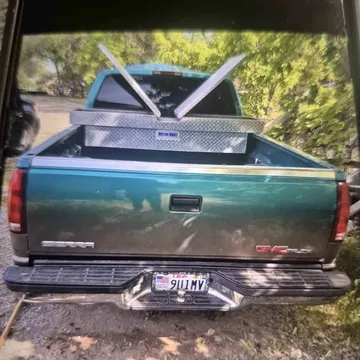 1994 GMC Sierra SL Pickup 2D 8 ft