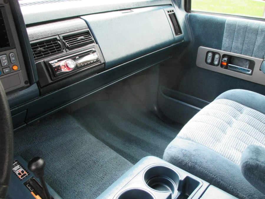 1994 GMC Sierra 1st Gen - Image 9 of 19