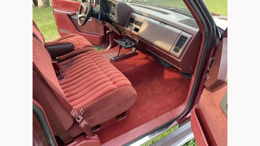 1994 GMC Sierra 1st Gen - Image 9 of 9