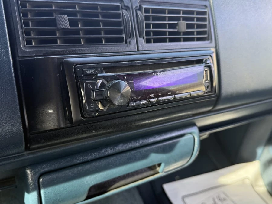 1994 GMC Sierra 1st Gen - Image 11 of 15