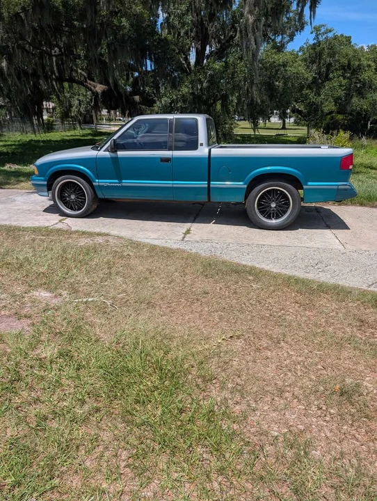 1994 GMC S-15/Sonoma - Image 2 of 9