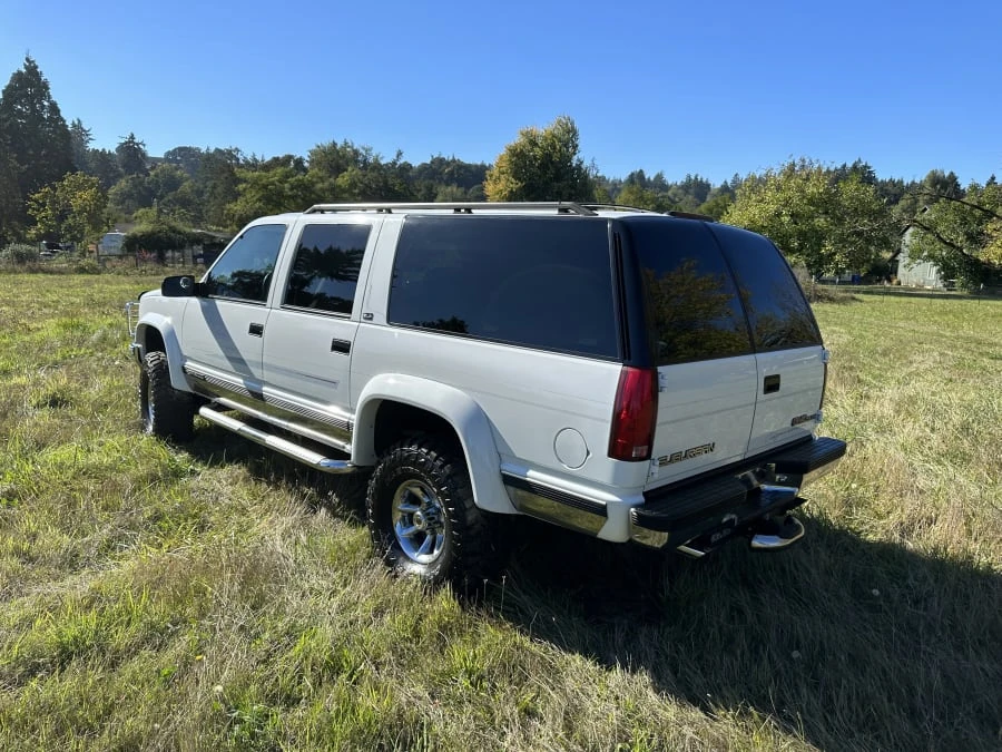 1994 GMC Suburban 8th Gen - Image 22 of 31