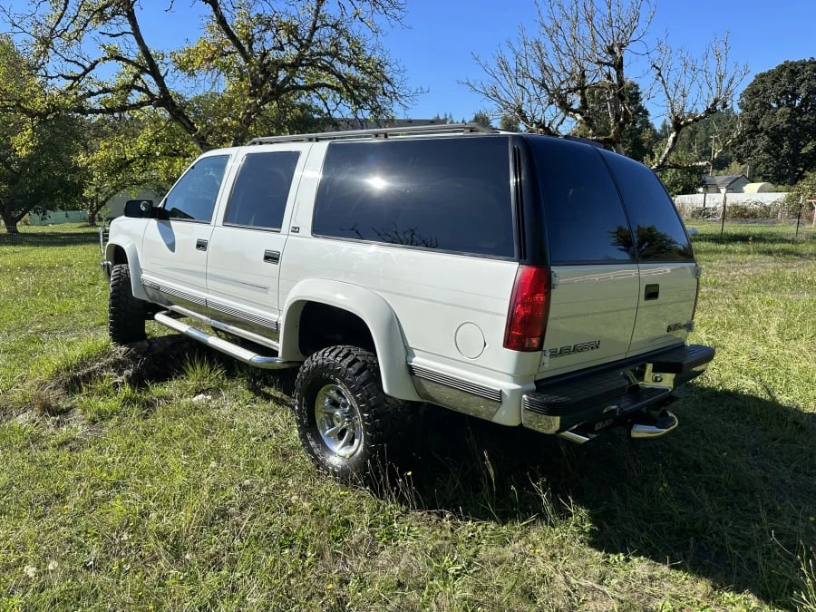 1994 GMC Suburban 8th Gen - Image 11 of 31