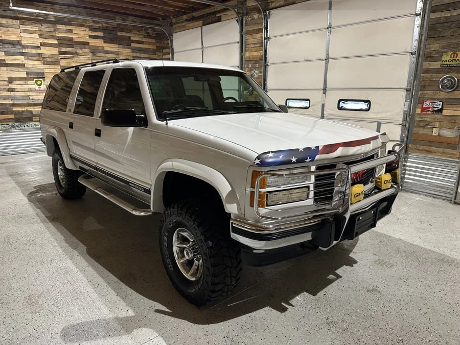 1994 GMC Suburban 8th Gen - Image 16 of 31