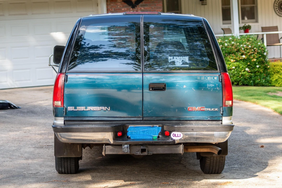 1994 GMC Suburban 8th Gen - Image 5 of 31