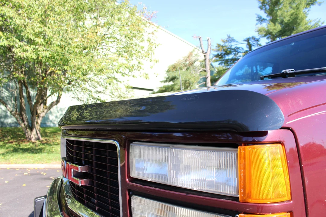 1994 GMC Suburban 8th Gen - Image 13 of 31