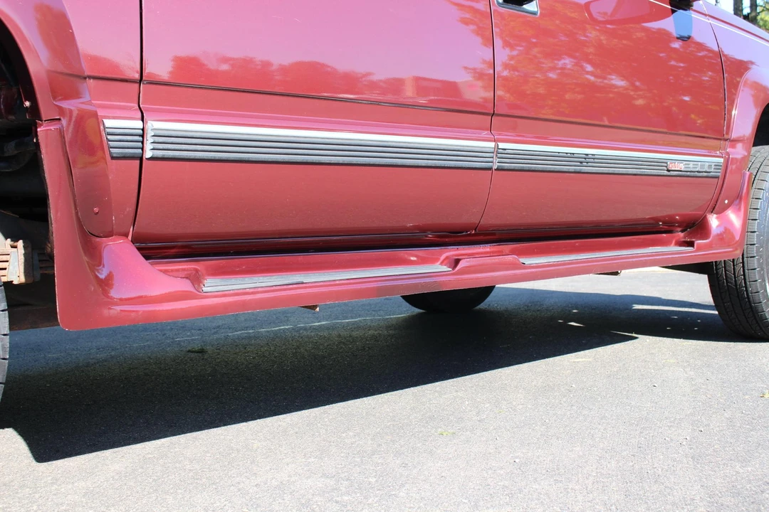 1994 GMC Suburban 8th Gen - Image 15 of 31