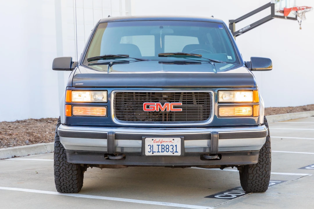 1994 GMC Suburban 8th Gen - Image 6 of 31