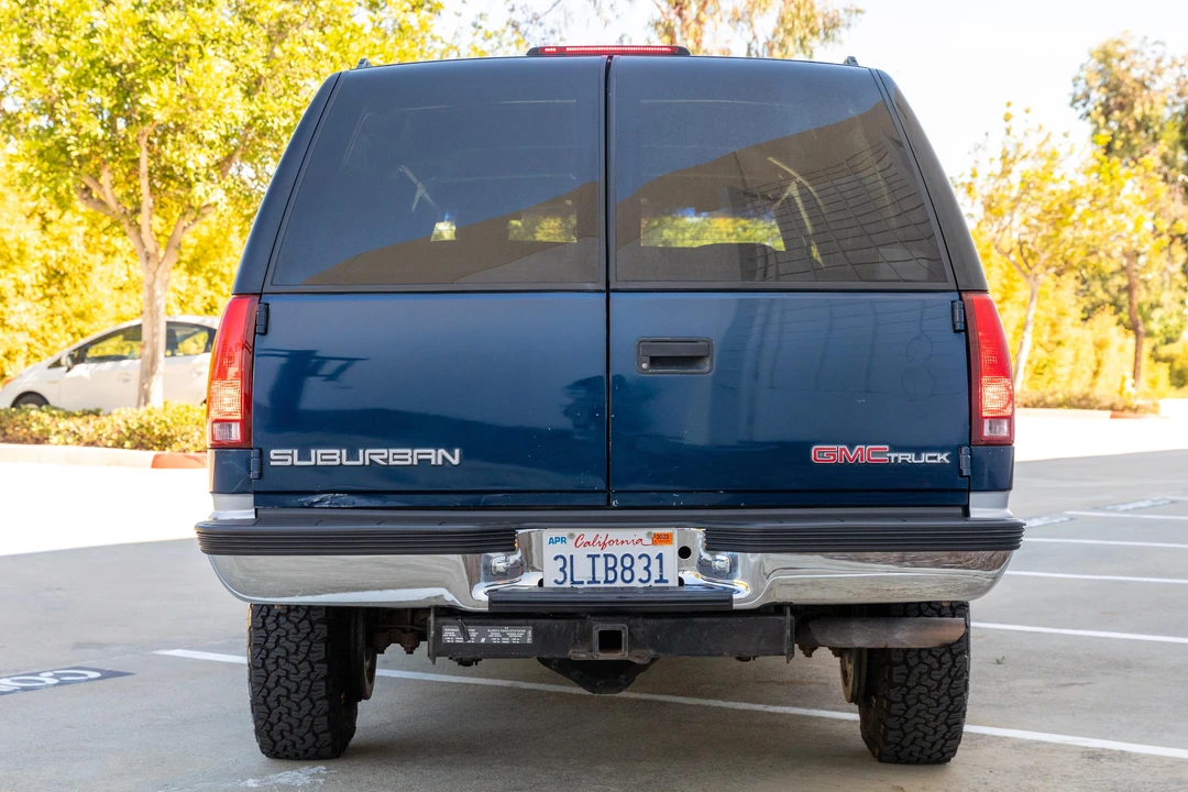 1994 GMC Suburban 8th Gen - Image 9 of 31