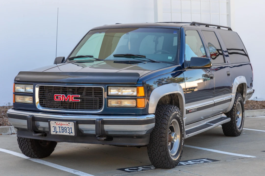 1994 GMC Suburban 8th Gen - Image 7 of 31