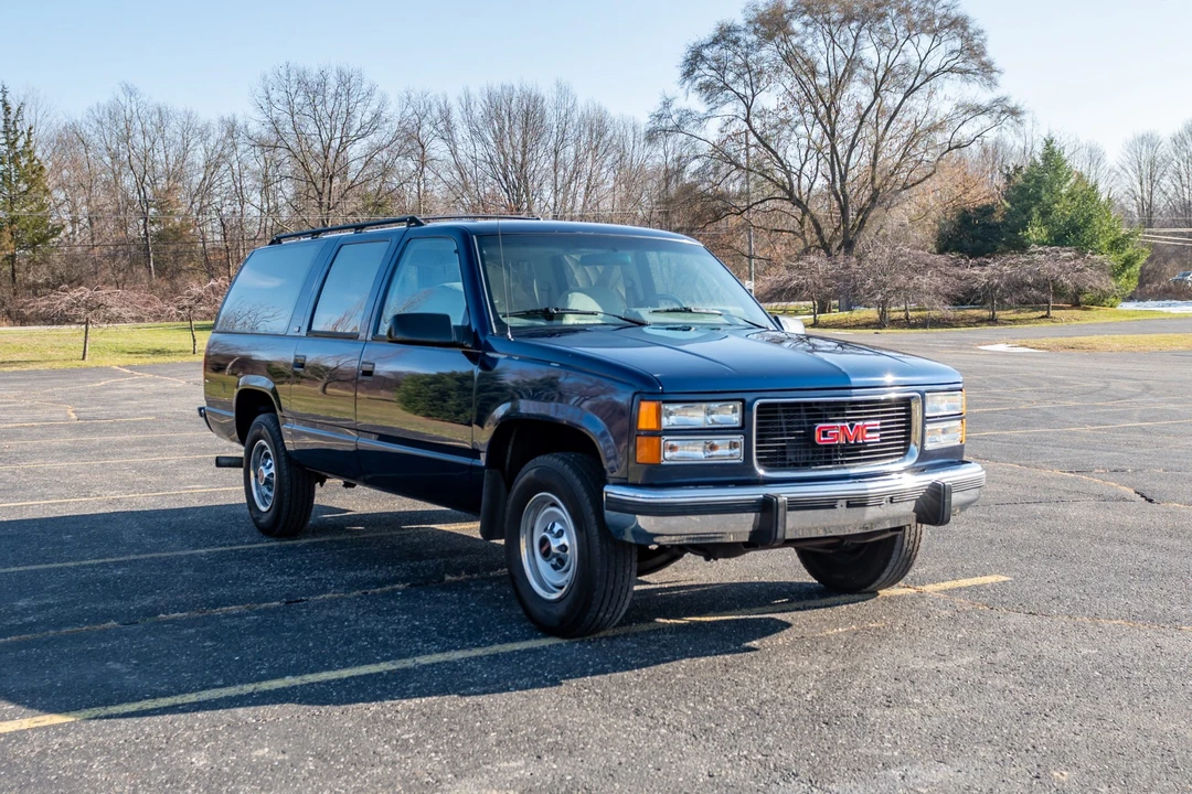 1994 GMC Suburban 8th Gen - Image 6 of 31
