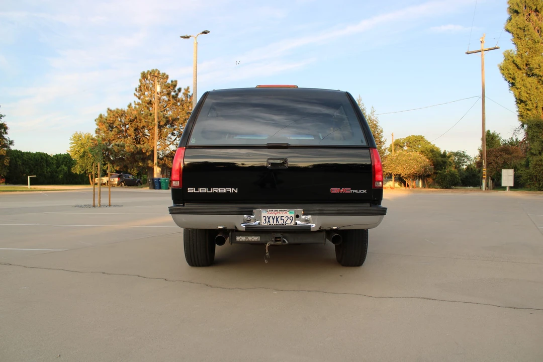 1994 GMC Suburban 8th Gen - Image 7 of 31