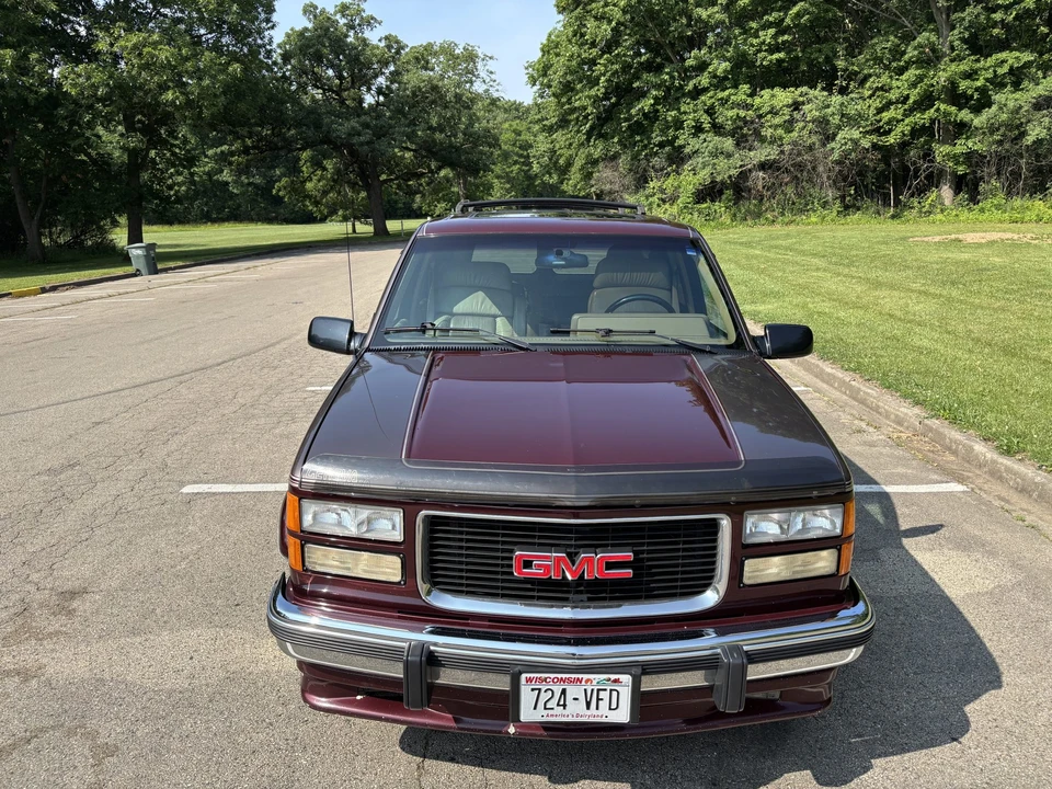 1994 GMC Suburban 8th Gen - Image 17 of 31