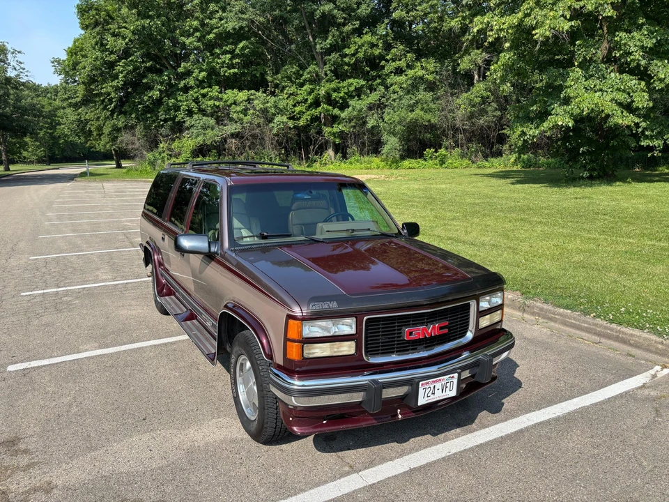 1994 GMC Suburban 8th Gen - Image 22 of 31