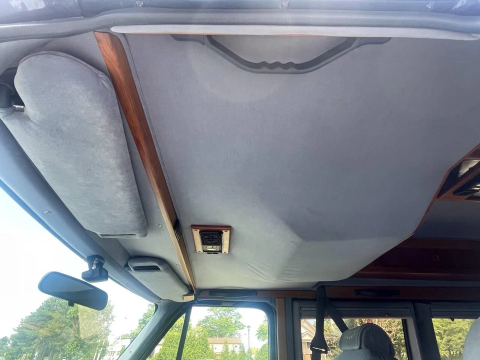 1994 GMC G-series Van - Image 28 of 31