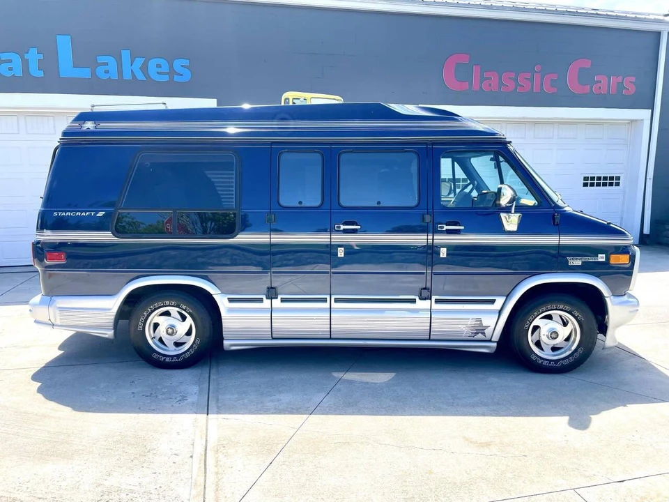 1994 GMC G-series Van - Image 2 of 31