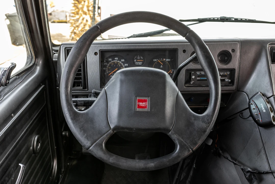 1994 GMC G-series Van - Image 17 of 31