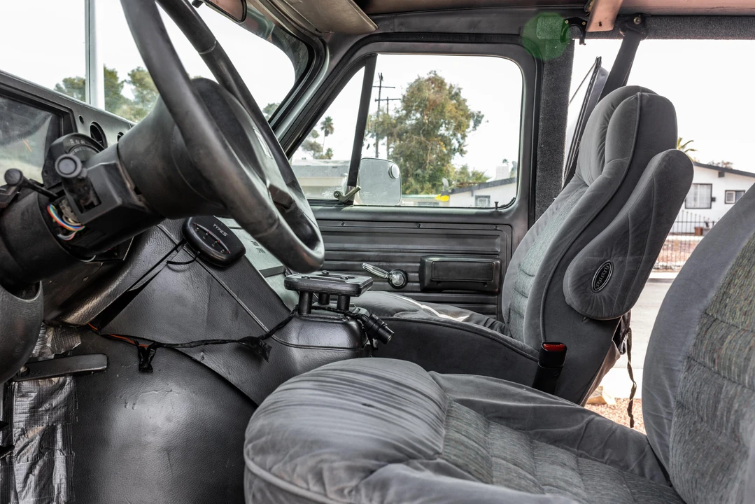 1994 GMC G-series Van - Image 16 of 31