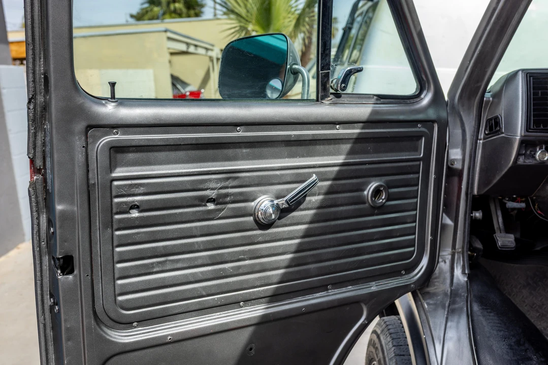 1994 GMC G-series Van - Image 29 of 31