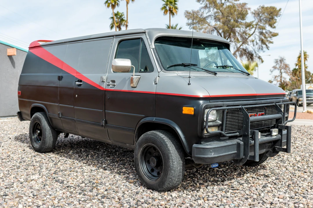 1994 GMC G-series Van - Image 2 of 31