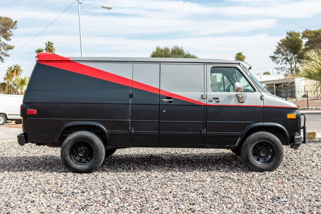 1994 GMC G-series Van - Image 3 of 31