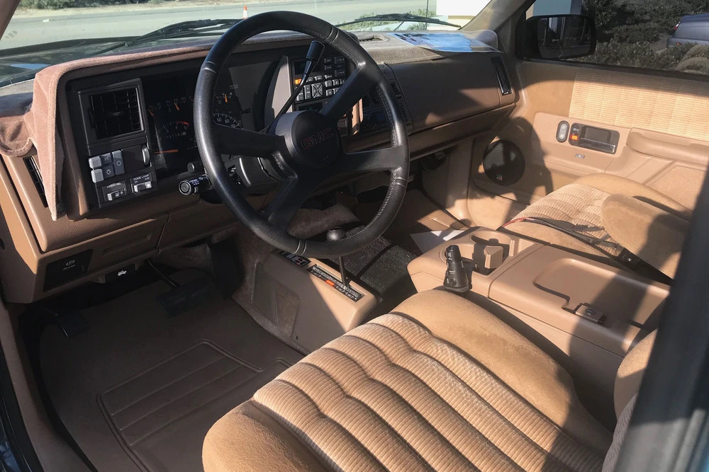 1994 GMC Yukon 1st Gen - Image 3 of 8