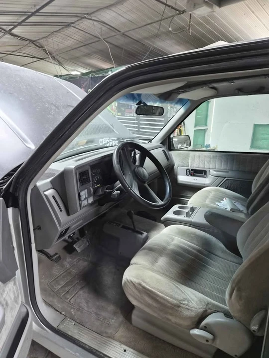 1994 GMC Yukon 1st Gen - Image 5 of 8