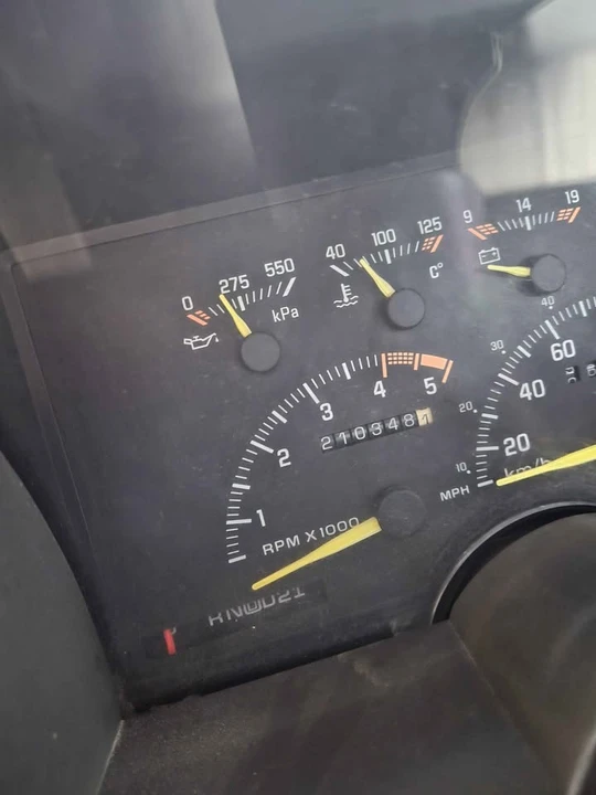 1994 GMC Yukon 1st Gen - Image 8 of 8