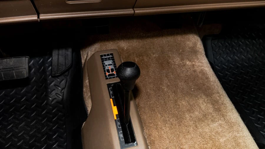 1994 GMC Yukon 1st Gen - Image 24 of 31