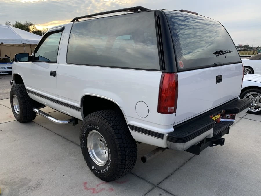 1994 GMC Yukon 1st Gen - Image 2 of 7