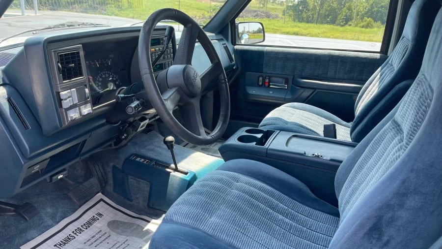 1994 GMC Yukon 1st Gen - Image 3 of 10