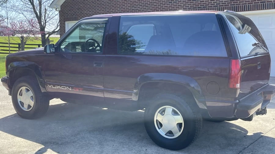 1994 GMC Yukon 1st Gen - Image 11 of 12