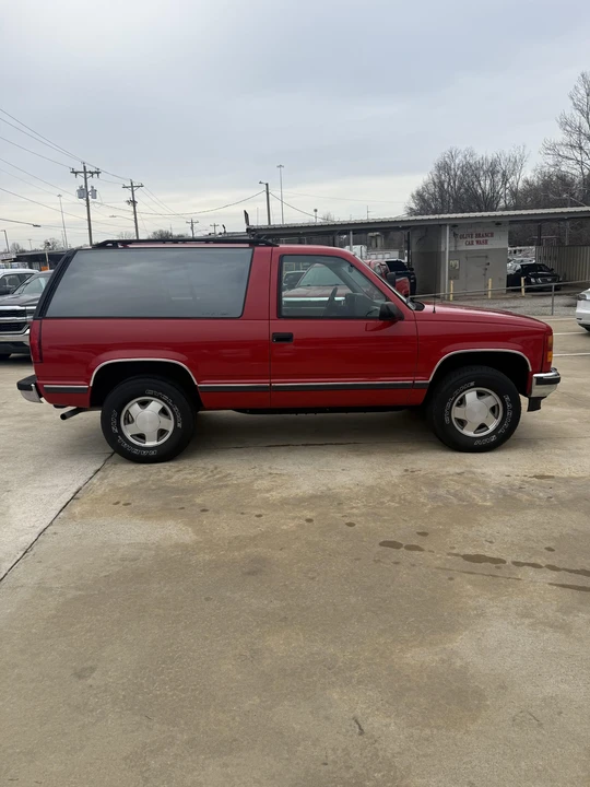 1994 GMC Yukon 1st Gen - Image 7 of 31