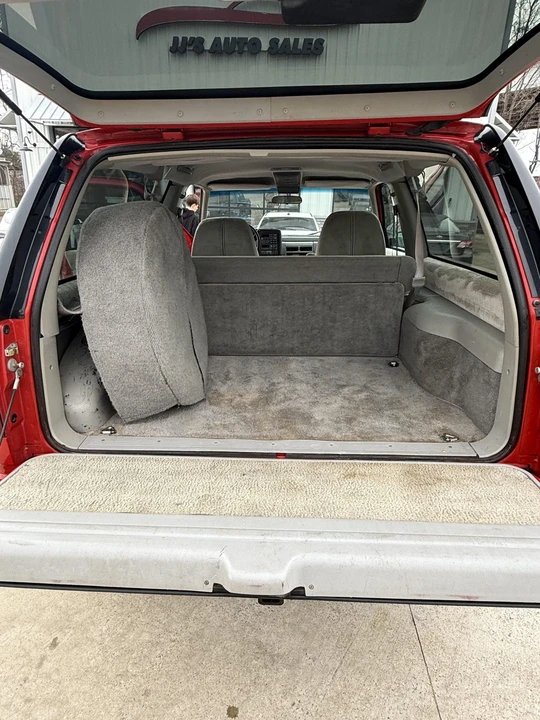 1994 GMC Yukon 1st Gen - Image 22 of 31