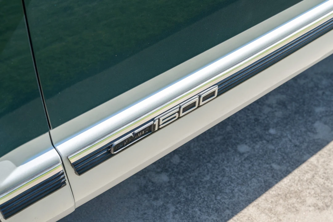 1994 GMC Yukon 1st Gen - Image 23 of 31