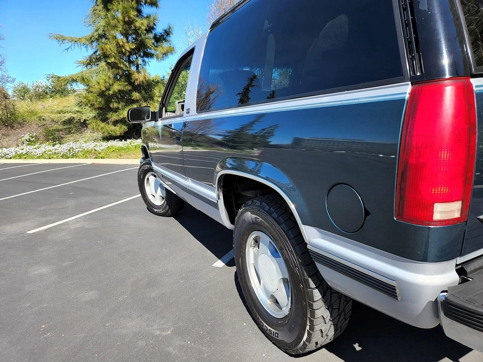 1994 GMC Yukon 1st Gen - Image 27 of 31
