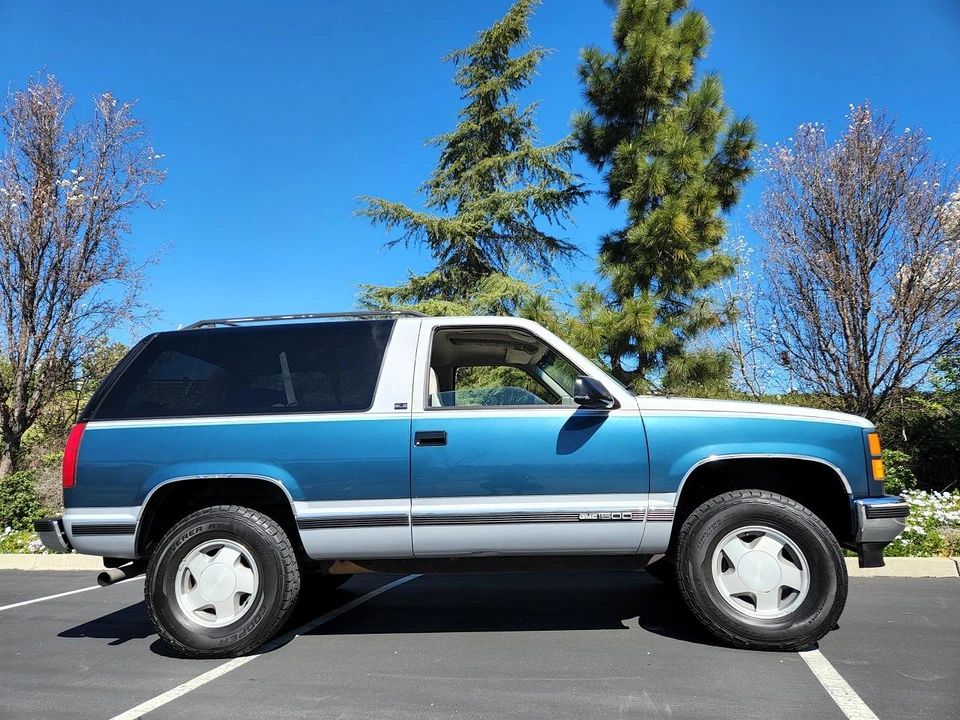 1994 GMC Yukon 1st Gen - Image 19 of 31