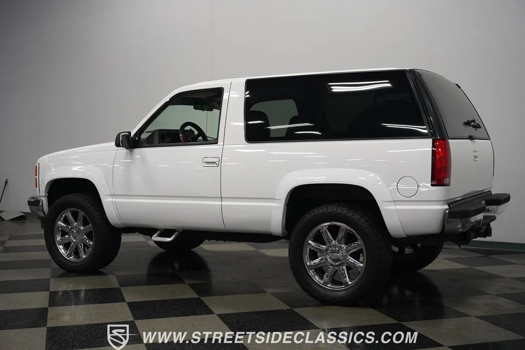 1994 GMC Yukon 1st Gen - Image 11 of 12