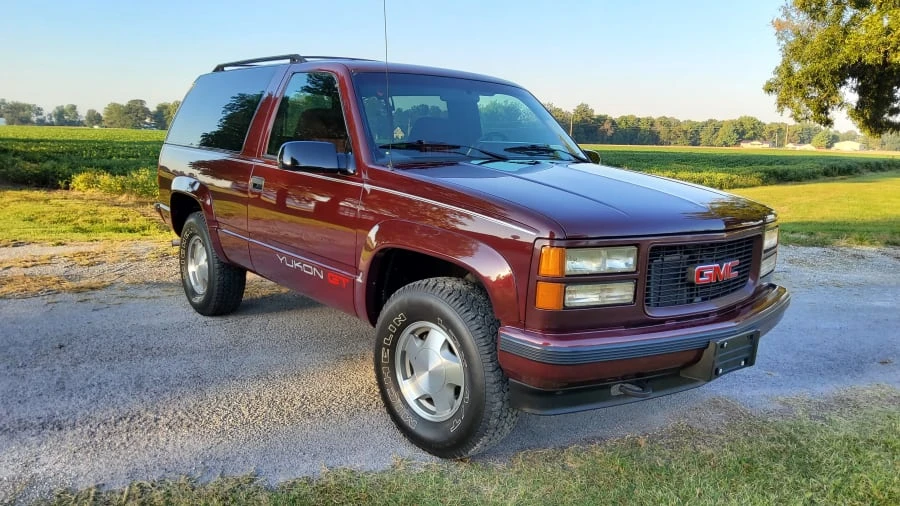 1994 GMC Yukon 1st Gen - Image 2 of 12