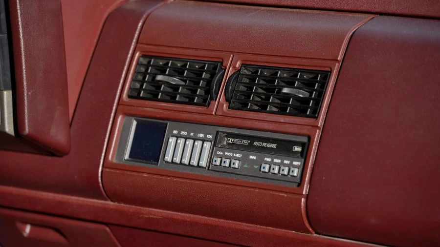 1994 GMC Yukon 1st Gen - Image 16 of 19