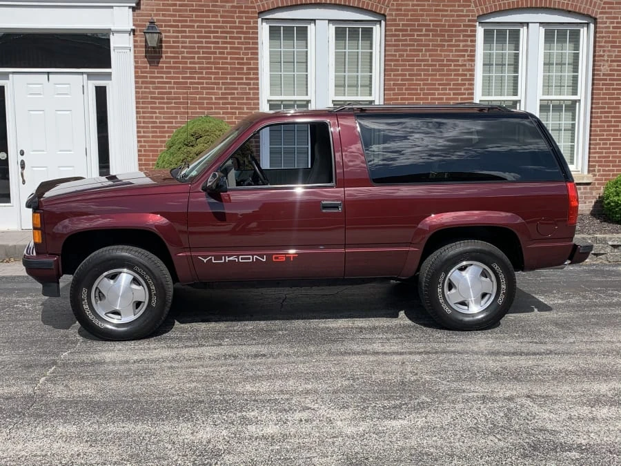 1994 GMC Yukon 1st Gen - Image 2 of 8
