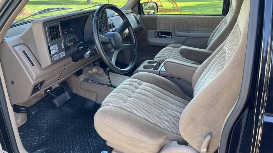 1994 GMC Yukon 1st Gen - Image 4 of 10