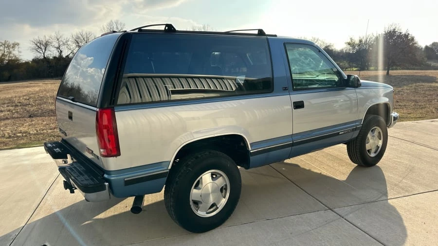 1994 GMC Yukon 1st Gen - Image 3 of 9