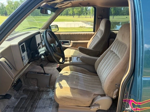 1994 GMC Yukon 1st Gen - Image 12 of 21